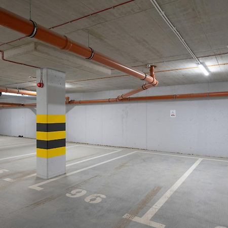 Wroclaw 1-Bedroom Apartment With Parking & Balcony By Noclegi Renters Exterior foto