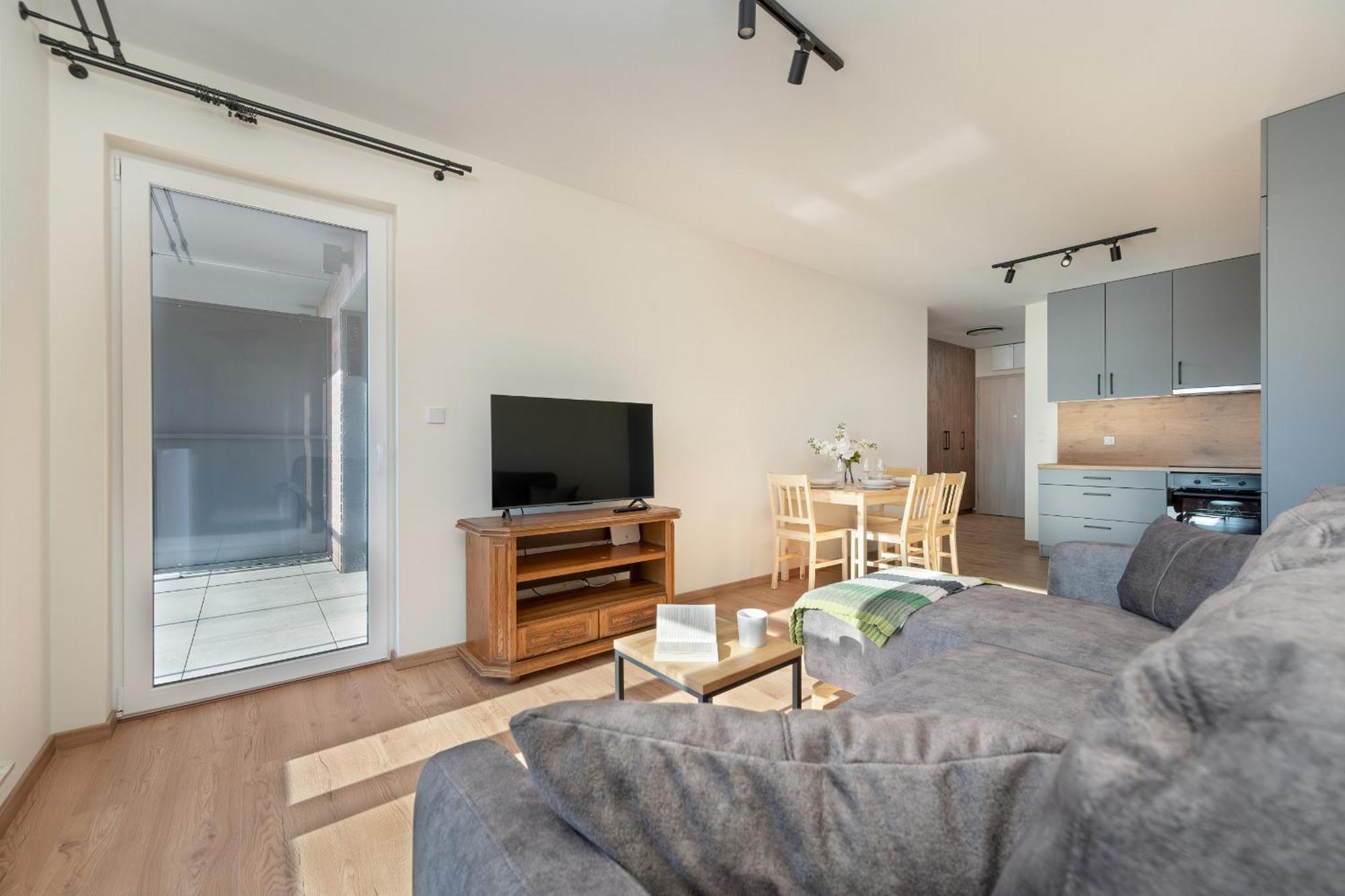 Wroclaw 1-Bedroom Apartment With Parking & Balcony By Noclegi Renters Exterior foto